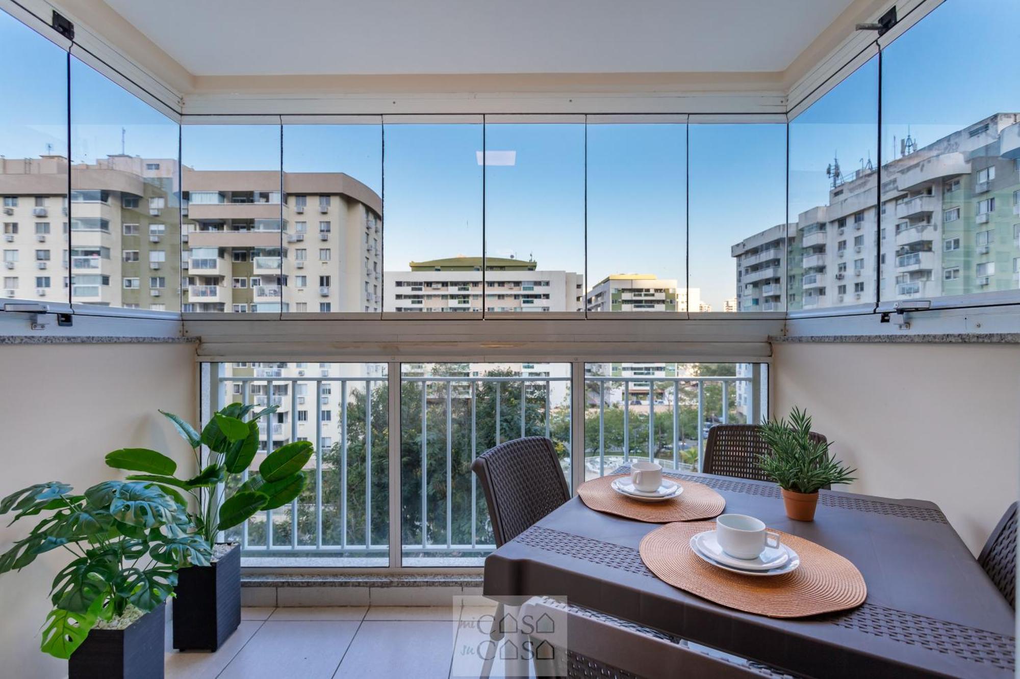 2 Quartos Com Varanda A 300m Riocentro Wi-fi 120mbps E Cozinha Completa - Com Piscina, Estacionamento, Portaria 24h E Parquinho Infantil - Indicado Grupos, A Trabalho E Criancas Hébergement de vacances