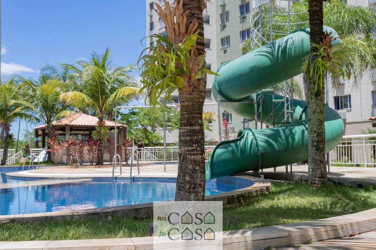 Сasa de vacaciones 2 Quartos Com Varanda A 300m Riocentro Wi-fi 120mbps E Cozinha Completa - Com Piscina, Estacionamento, Portaria 24h E Parquinho Infantil - Indicado Grupos, A Trabalho E Criancas Río de Janeiro